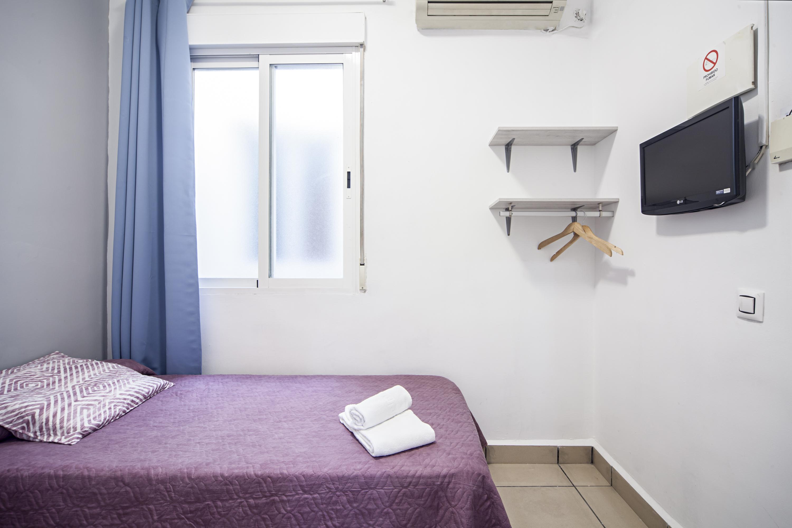 Hostal Inter Plaza Mayor Auto Check In Мадрид Екстериор снимка