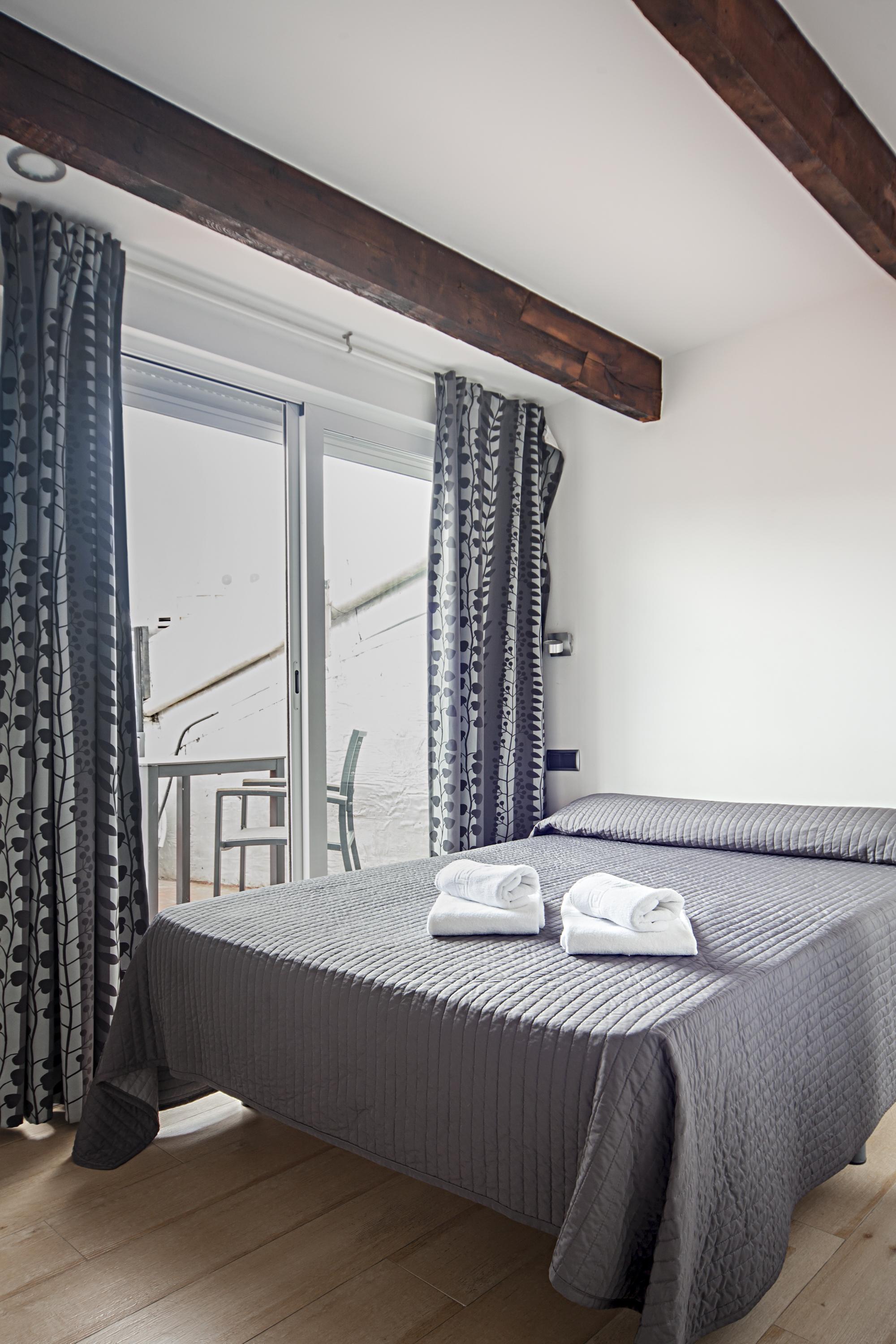 Hostal Inter Plaza Mayor Auto Check In Мадрид Екстериор снимка