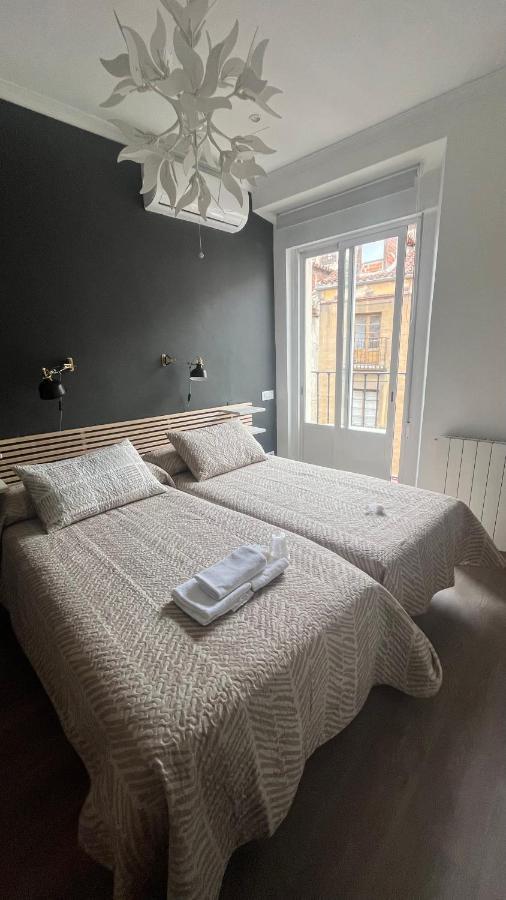 Hostal Inter Plaza Mayor Auto Check In Мадрид Екстериор снимка