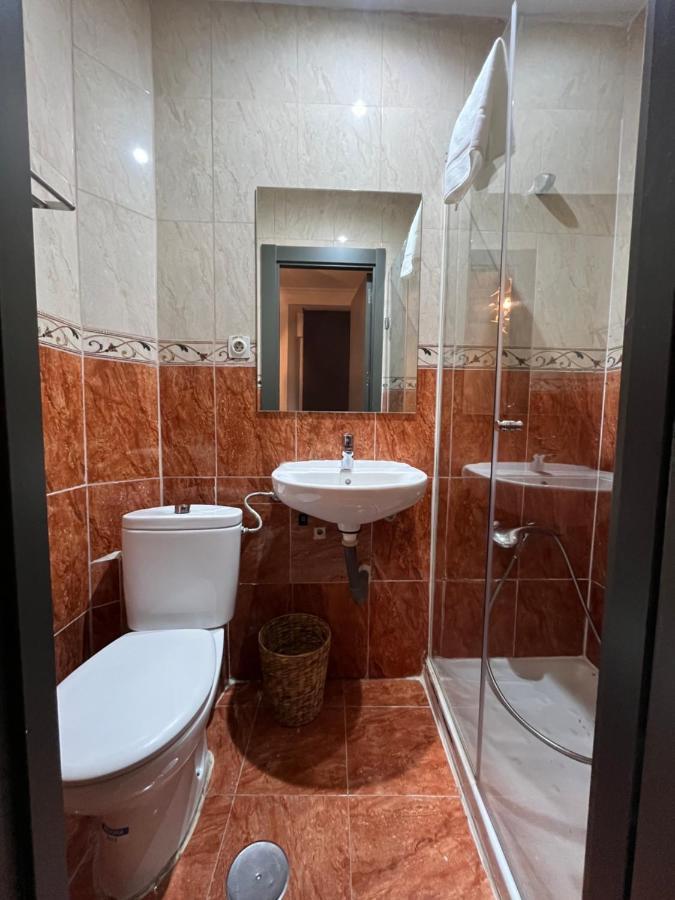 Hostal Inter Plaza Mayor Auto Check In Мадрид Екстериор снимка