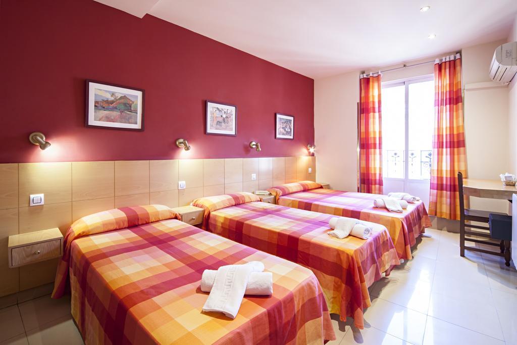 Hostal Inter Plaza Mayor Auto Check In Мадрид Екстериор снимка