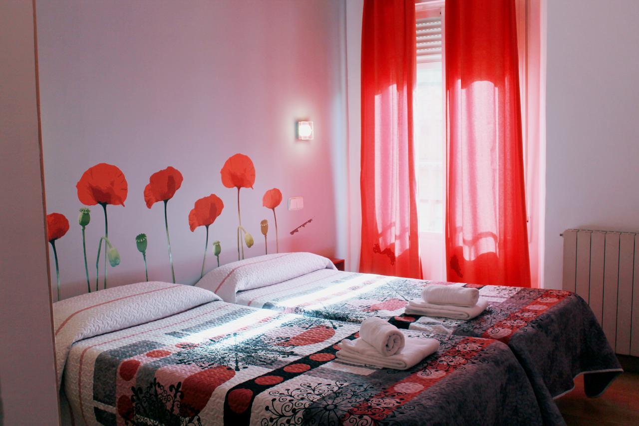 Hostal Inter Plaza Mayor Auto Check In Мадрид Екстериор снимка