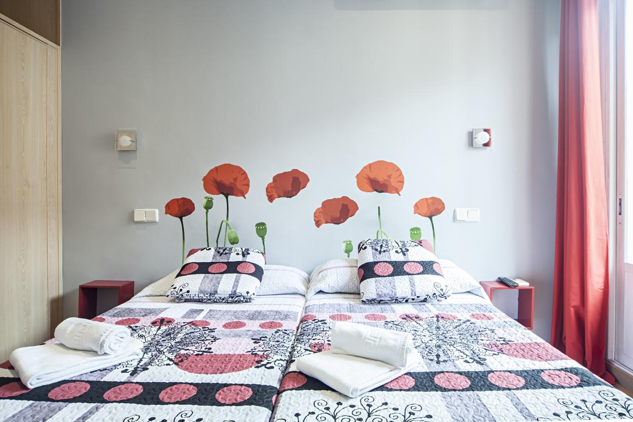 Hostal Inter Plaza Mayor Auto Check In Мадрид Екстериор снимка